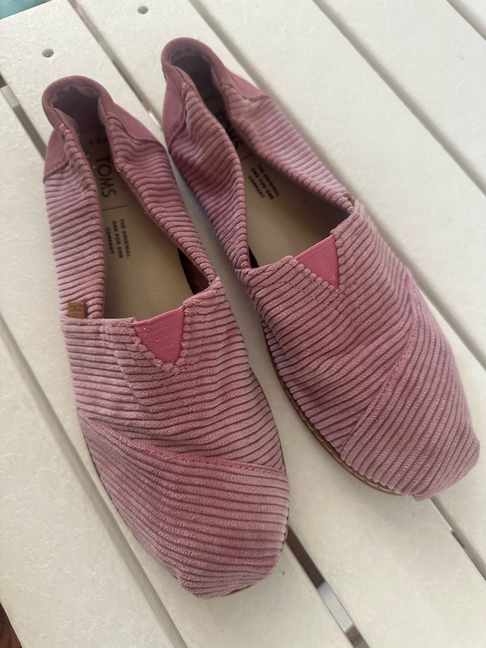 TOMS Pink Corduroy Slip-On Shoes ladies size 8.5